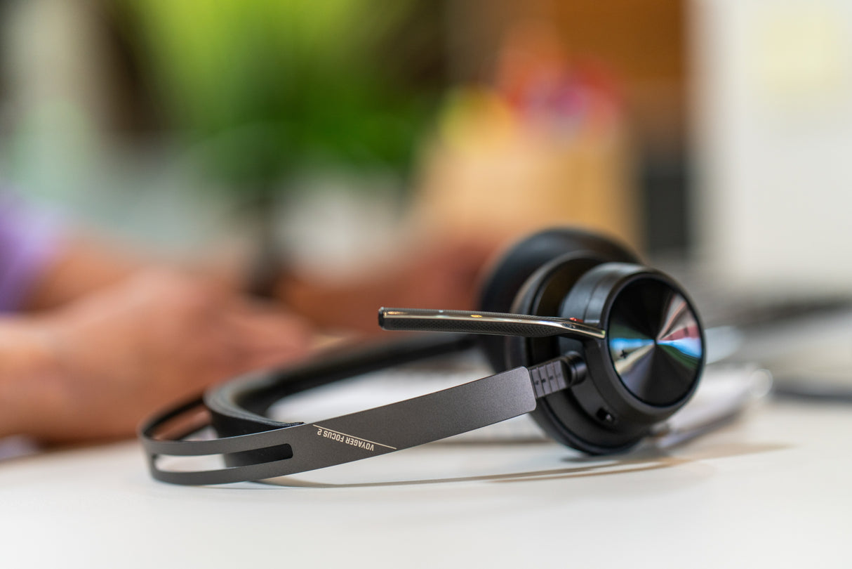 POLY Voyager Focus 2 USB-C Headset
