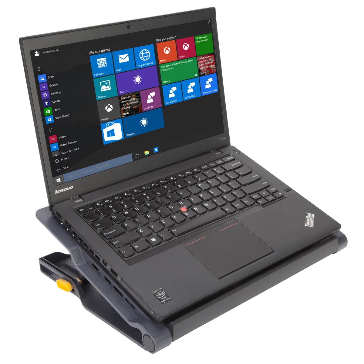 TARGUS For 17" laptops | Dual fans | 4x USB Hub (AWE81AU)