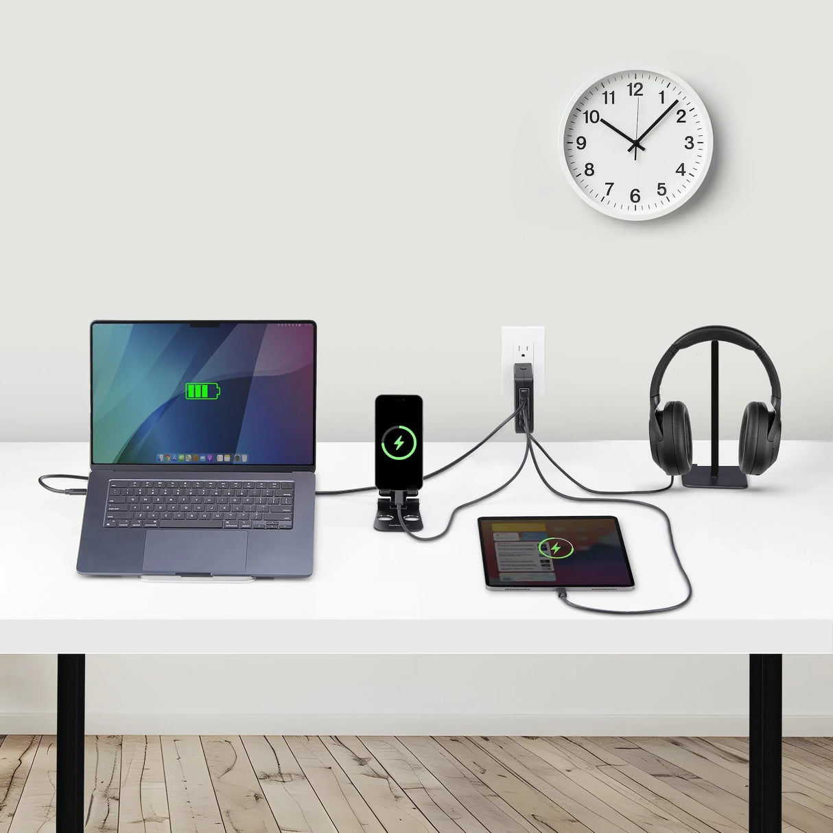 STARTECH.COM 3114GCU – 140W / 3x USB-C + USB-A / GaN – Wall Charger