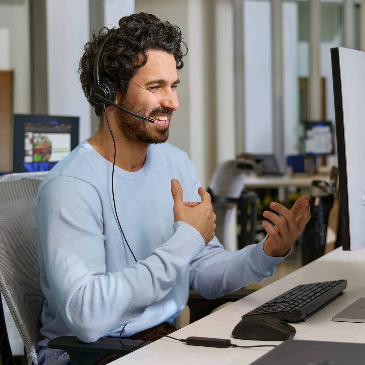 HP POLY MISSION 425 – Wired (USB-C) / Stereo / Office UC – Head-band Headset