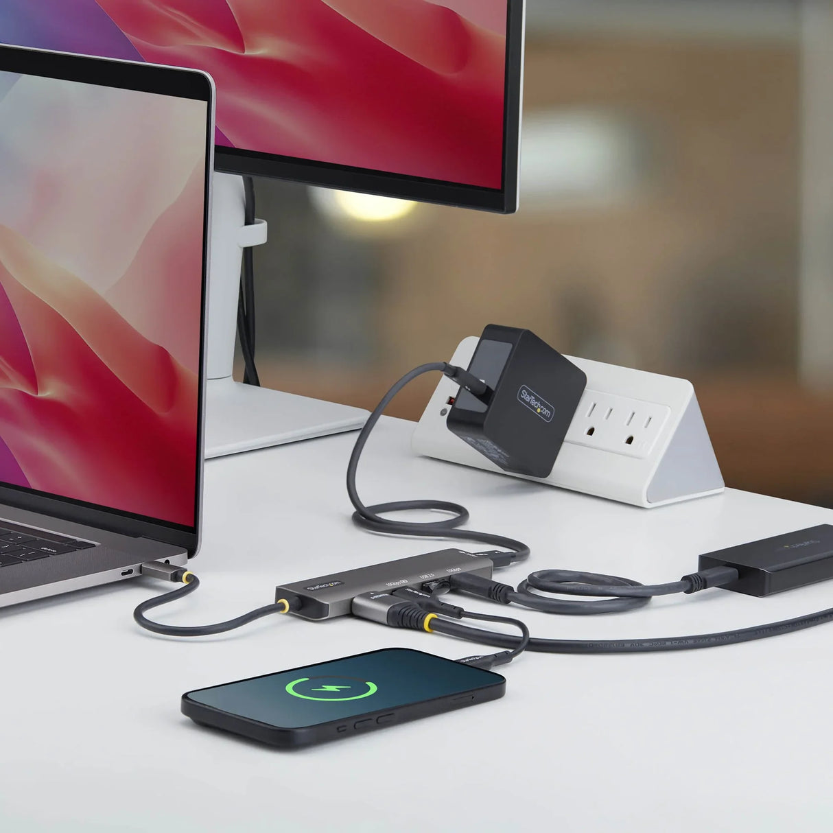 STARTECH 164B-USBC-MULTIPORT – USB-C / 140W PD / HDMI / 3x USB – Travel Hub
