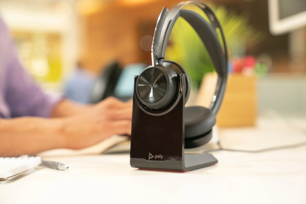 POLY Voyager Focus 2 – Wired USB-C / Stereo / Office – Over-Ear Headset