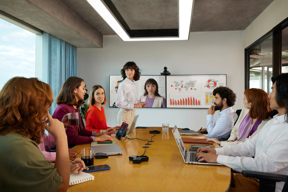 POLY Studio G62 – Full HD (1080p) / 120° Wide-Angle / 8-Mic Array – UC Video Conferencing System