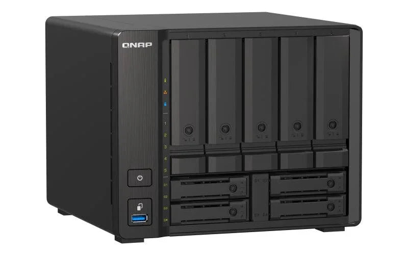 QNAP 5 x 3.5" | 4 x 2.5" | AMD Ryzen Embedded V1500B | 32 GB SO-DIMM DDR4 | 5GB Flash | 120W | 100 - 240V | 3.52 kg (TS-H973AX-32G)