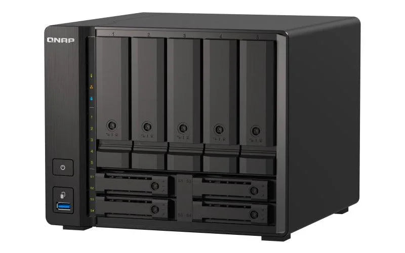 QNAP 5 x 3.5" | 4 x 2.5" | AMD Ryzen Embedded V1500B | 32 GB SO-DIMM DDR4 | 5GB Flash | 120W | 100 - 240V | 3.52 kg (TS-H973AX-32G)