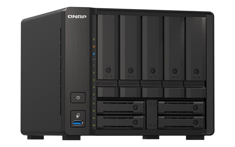 QNAP 5 x 3.5" | 4 x 2.5" | AMD Ryzen Embedded V1500B | 32 GB SO-DIMM DDR4 | 5GB Flash | 120W | 100 - 240V | 3.52 kg (TS-H973AX-32G)