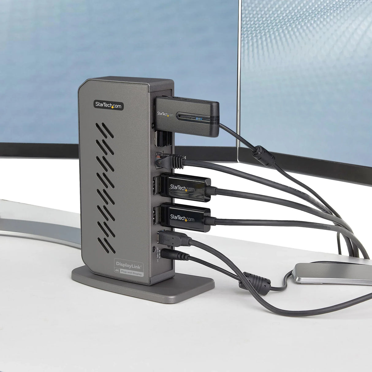 STARTECH USB-C and USB-A Hybrid Universal Docking Station