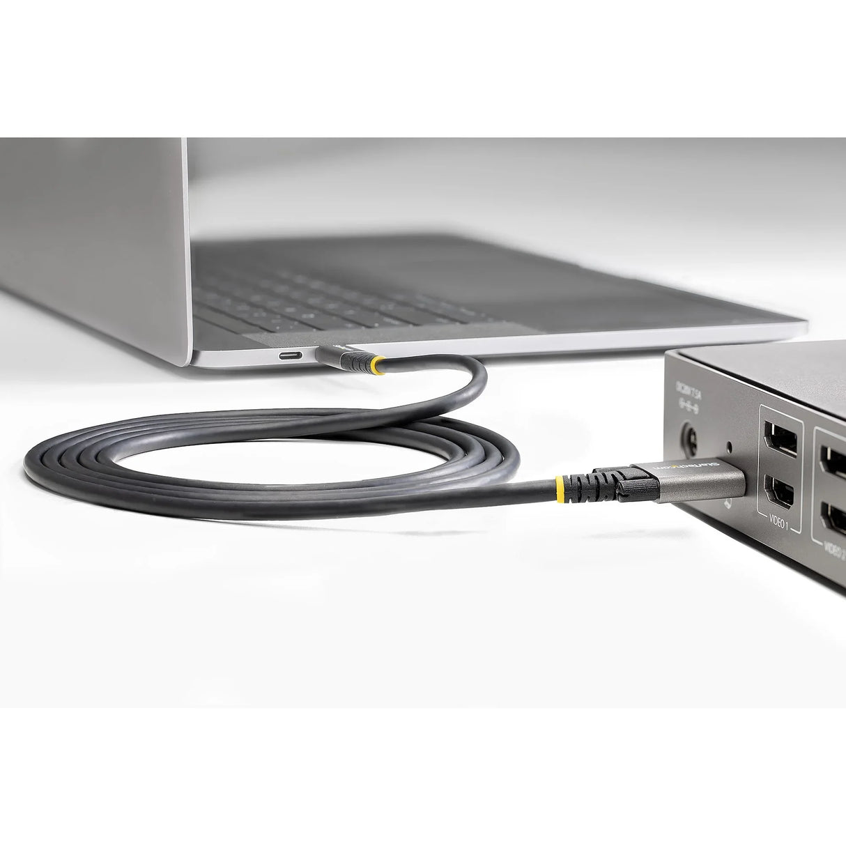 STARTECH 20" (50cm) Side Screw Locking USB C Cable 10Gbps - USB 3.2 Gen 2 Type-C Cable - 100W (5A) Power Delivery Charging | DP Alt Mode - Dual Screw Lock - USB-C Cord Charge|Sync (USB31CCSLKV50CM) (USB31CCSLKV50CM)