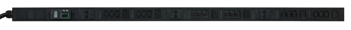 APC 230V | (18) IEC 320 C13 | (6) IEC 320 C19 | 400V 3PH | 50|60 Hz (EPDU1232M)