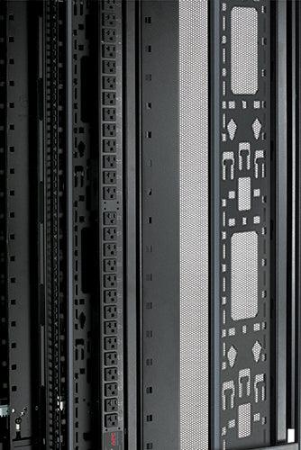 APC 42U | 600mm (W) x 1070mm (D) | Black | Shock Packaging (AR3100SP)