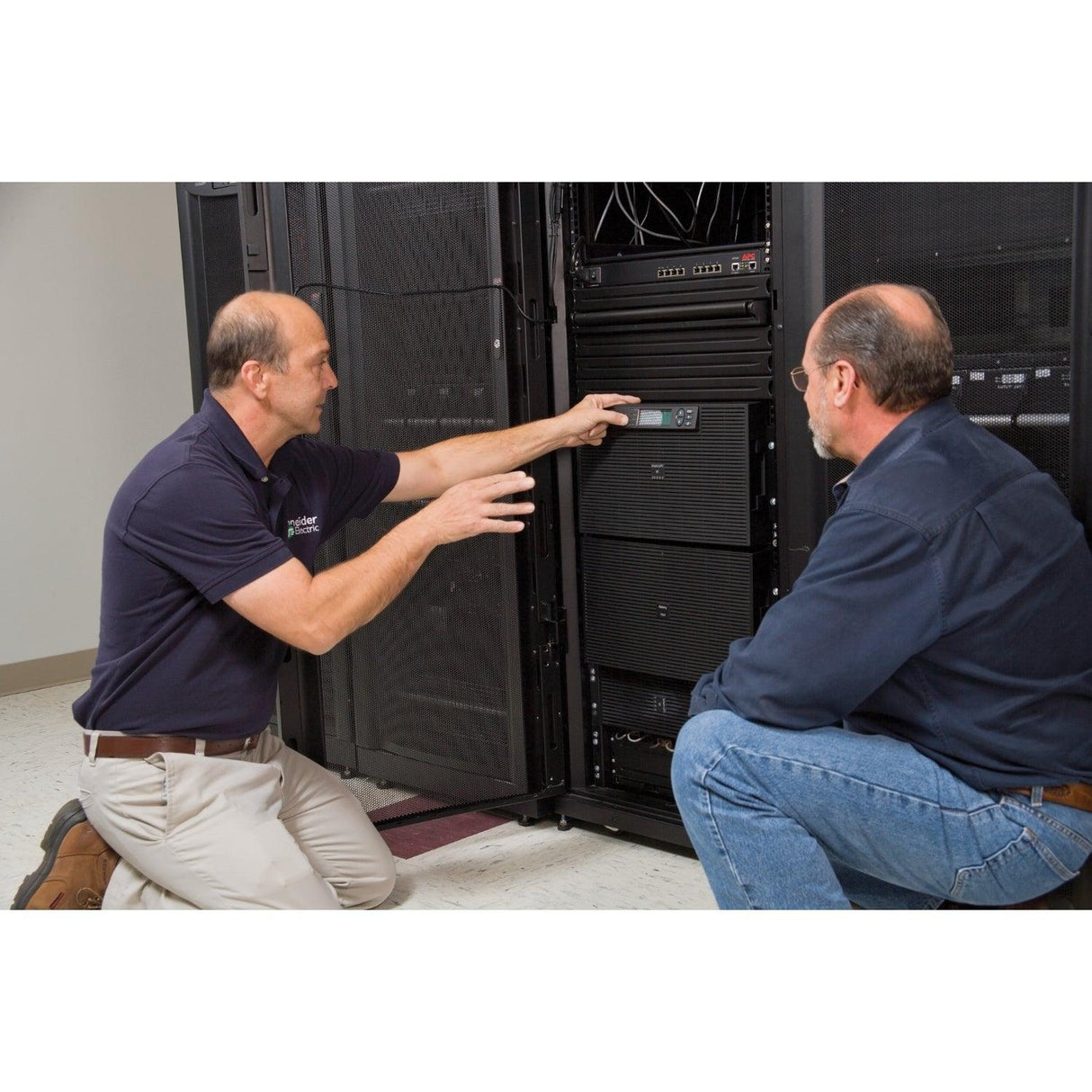 APC 5x8 | For Smart-UPS 5-7kVA (WSTRTUP-SU-05)