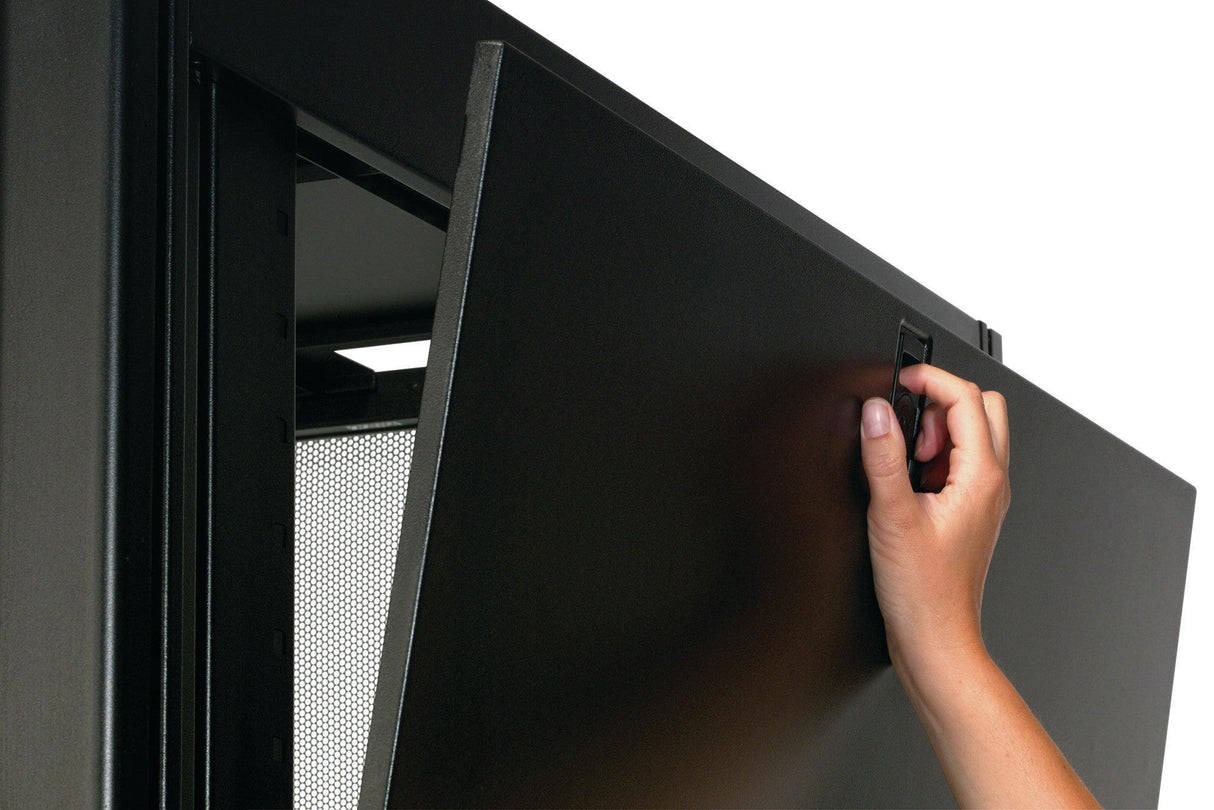 APC APC NetShelter SX 42U Server Rack Enclosure 600mm x 1070mm w| Sides Black (AR3100)