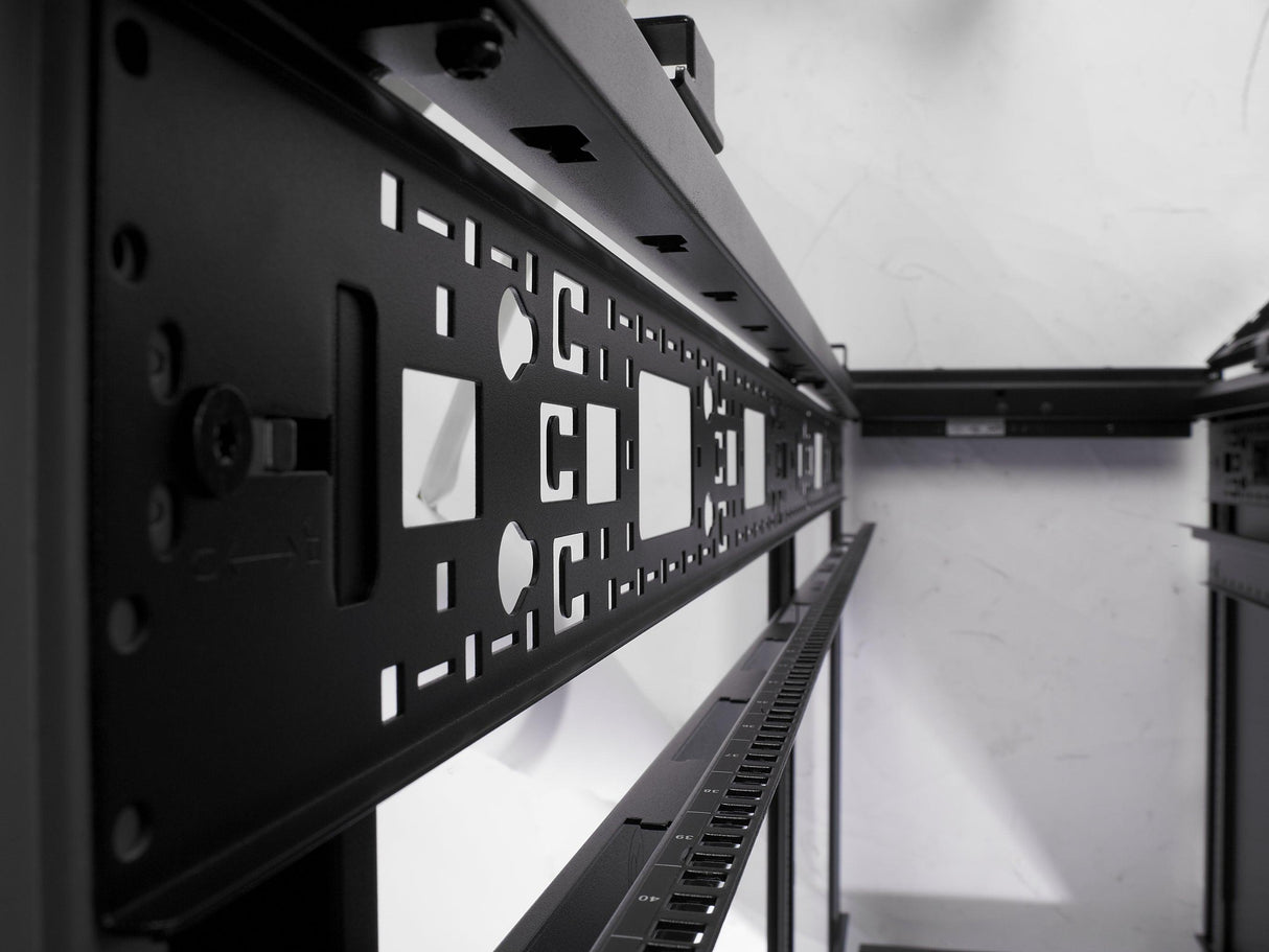 APC APC NetShelter SX 42U Server Rack Enclosure 600mm x 1070mm w| Sides Black (AR3100)