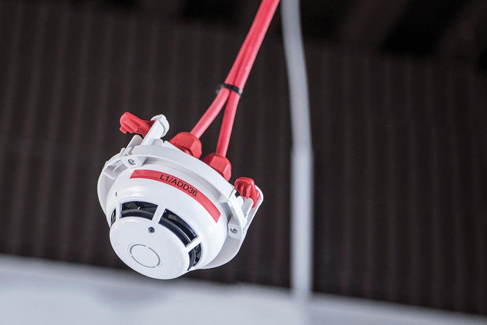 BROTHER LCD | 3.5|6|9|12 mm | TZe | QWERTY | 180 dpi | 20 mm|sec (PT-E110VP)