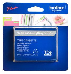 BROTHER TZe-MQP35 - 12 mm white on berry pink tape | 5m (TZE-MQP35)