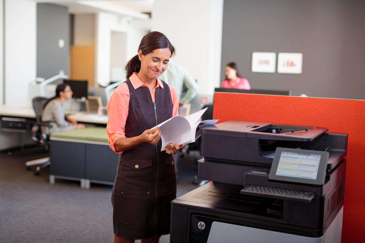 HP Color LaserJet Enterprise flow M880z Multifunction Printer (A2W75A)