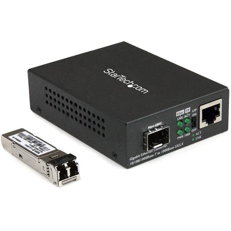 STARTECH Multimode (MM) LC Fiber Media Converter for 10|100|1000 Network - 550m - Gigabit Ethernet - 850nm - with SFP Transceiver (MCM1110MMLC) (MCM1110MMLC)
