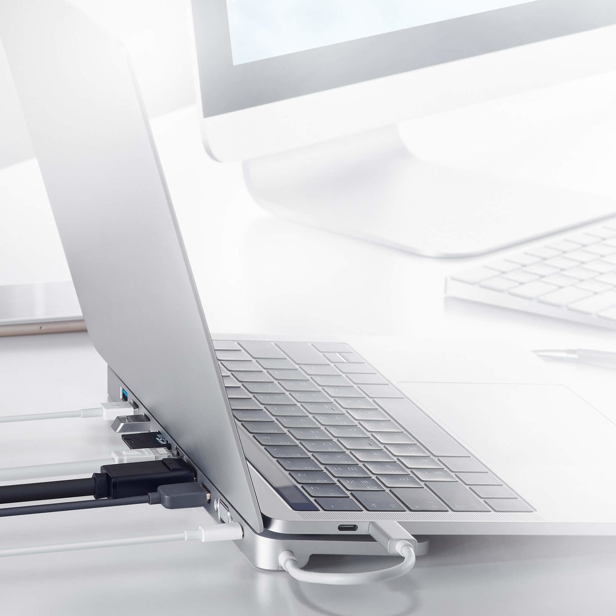 ATEN UH3234 – USB-C / 60W PD / HDMI / DP / 3x USB-A / Ethernet – Docking Station