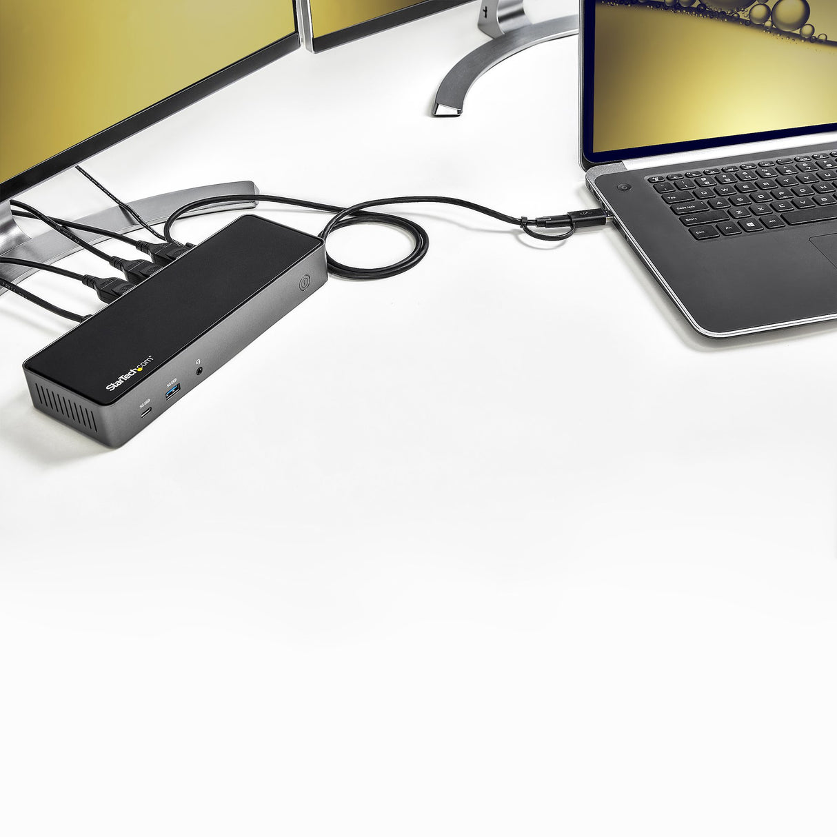 STARTECH USB-C and USB-A Hybrid Triple Monitor Docking Station