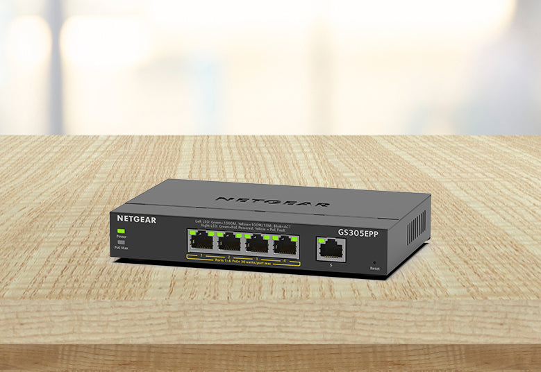 NETGEAR GS305EPP Network Switch