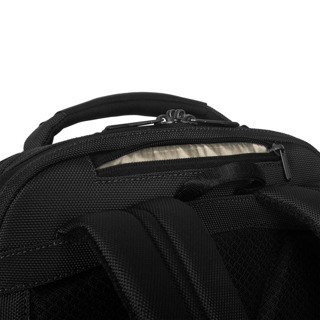 TARGUS HeritageLuxe Laptop Case (16")