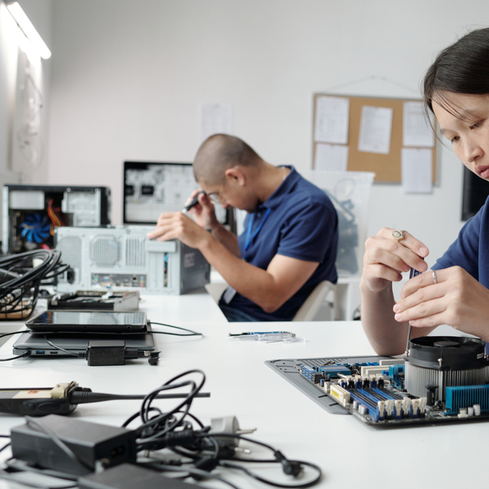 IT equipment deployment and procurement support in a business environment