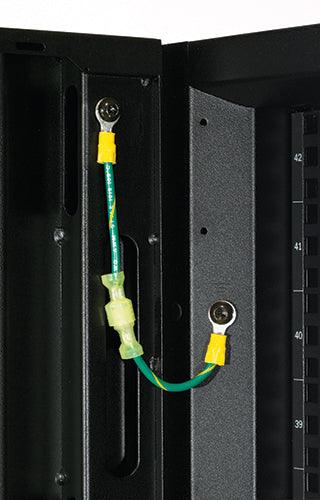 APC 42U | 600mm (W) x 1070mm (D) | Black | Shock Packaging (AR3100SP)