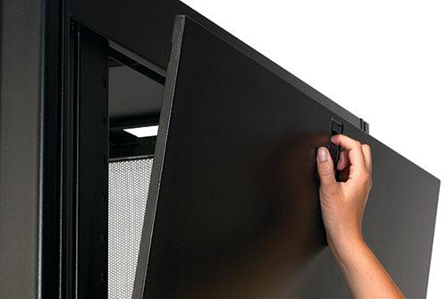 APC 42U | 750mm (W) x 1070mm (D) | Black | Shock Packaging (AR3150SP)