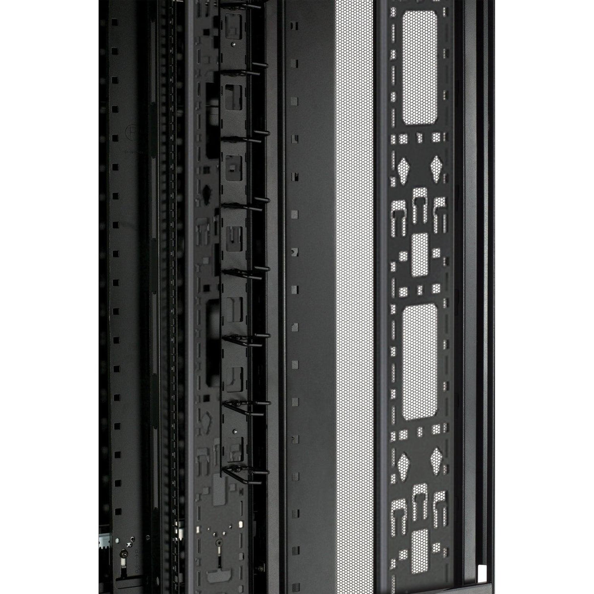APC 42U | 750mm (W) x 1070mm (D) | Black | Shock Packaging (AR3150SP)