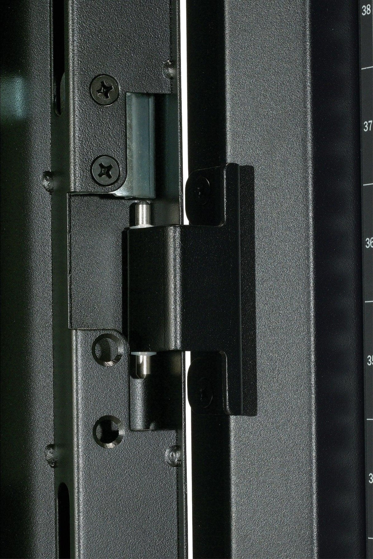 APC APC NetShelter SX 42U Server Rack Enclosure 600mm x 1070mm w| Sides Black (AR3100)