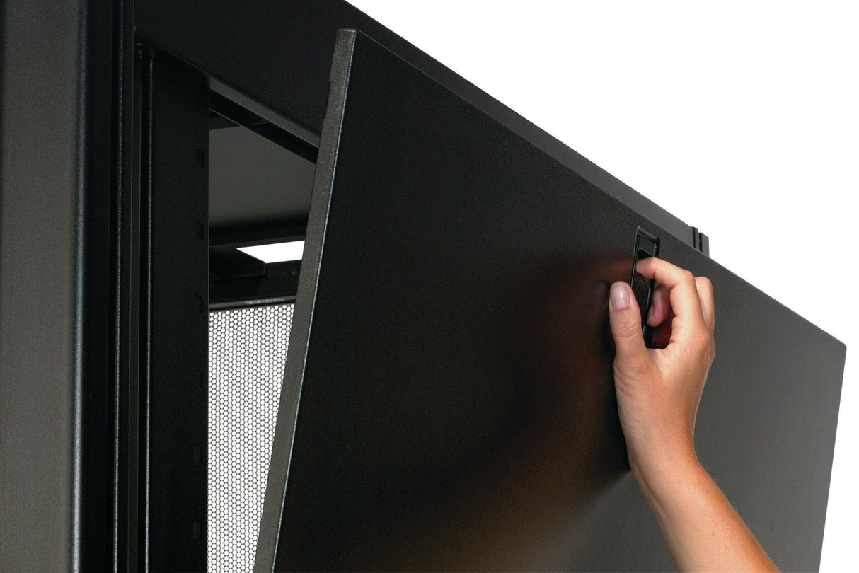 APC APC NetShelter SX 42U Server Rack Enclosure 600mm x 1070mm w| Sides Black (AR3100)