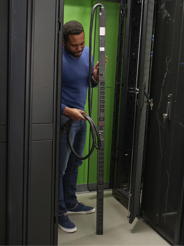 APC Rack PDU 9000 Switched | ZeroU | 32A | 230V | (21) C13 & (3) C19 (APDU9953)