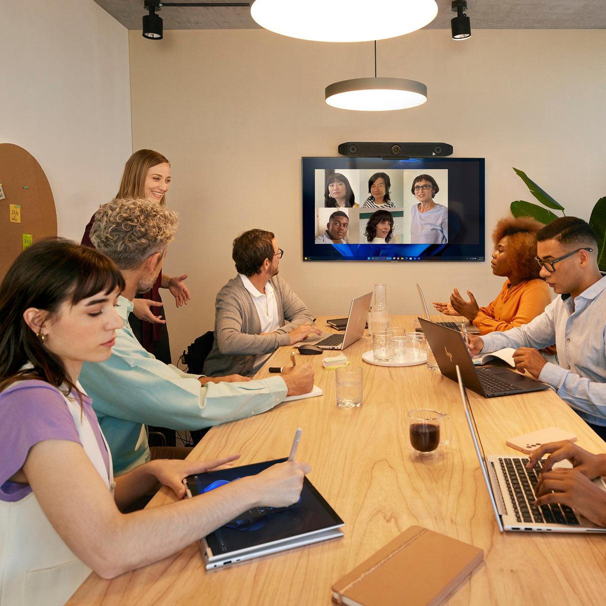 POLY Studio V52 USB Video Conferencing Camera