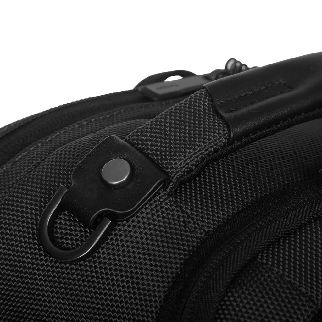 TARGUS HeritageLuxe Laptop Case (16")