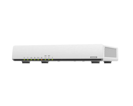 QNAP 2x 10GBASE-T | 4x 1GbE | 2.4G|5G | Qualcomm IPQ8072A Hawkeye 2 Quad-core 2.2 GHz | 1 GB | 4GB eMMC | USB 3.2 | 12V DC | 1.9 kg (QHORA-301W)